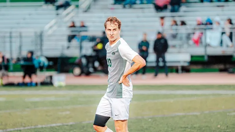 Men's Soccer Loses Close Fight to Hartford, 1-0