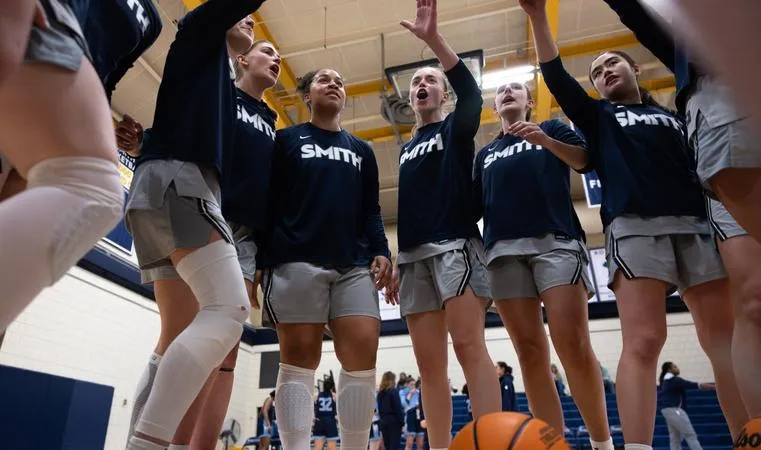 Smith Basketball Selected First in NEWMAC Preseason Poll