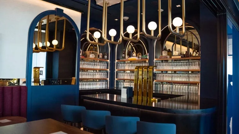 USA Today readers think these 8 airport lounges are better than Logan's Chase Sapphire Lounge