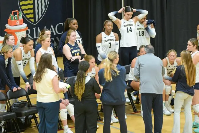 Women's Volleyball Looks To Keep Momentum Rolling In Conference Road Trip