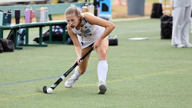 Field Hockey Falls at UNE, 5-0