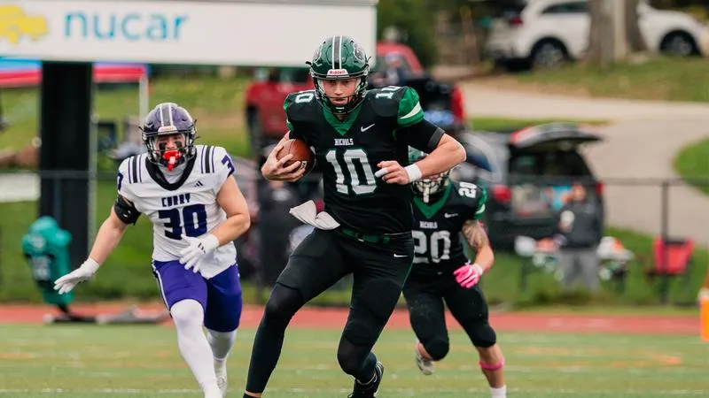 Football Falls Short in 34-31 Showdown with Curry