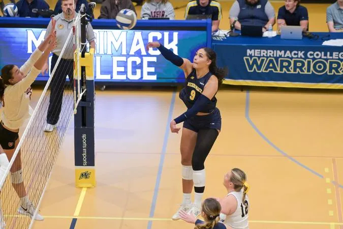 Women's Volleyball Hangs Tough With Canisius