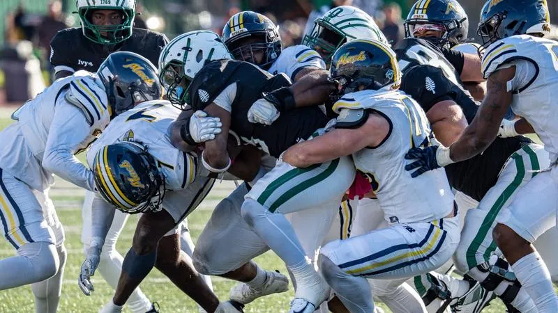 Football Falls To Dartmouth After Crunch-Time Drive Comes Up Short