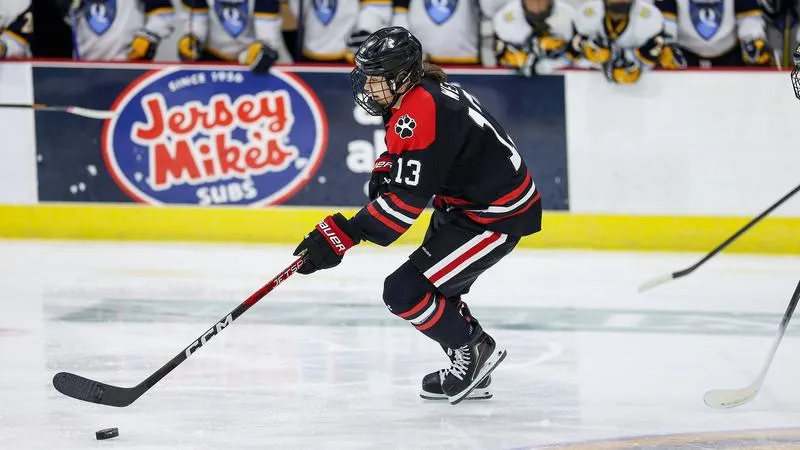 Wey Tabbed Hockey East Rookie Of The Week
