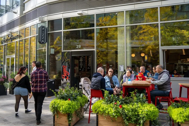 Sugar's Hot Pizza & Subs Review: The Clash of Tradition and Modernity