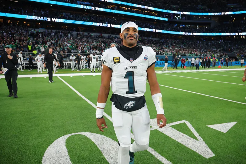 Jalen Hurts has blood clots. What factors can worsen the condition?
