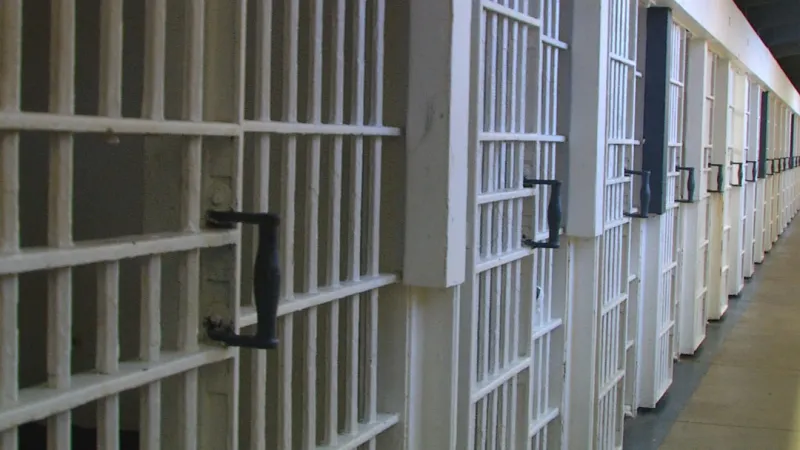Homicide investigation underway after inmate dies at Washington County prison