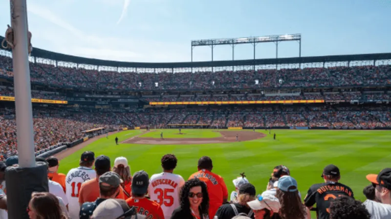 SUN: Orioles eject fan after ball thrown from stands strikes Blue Jays player