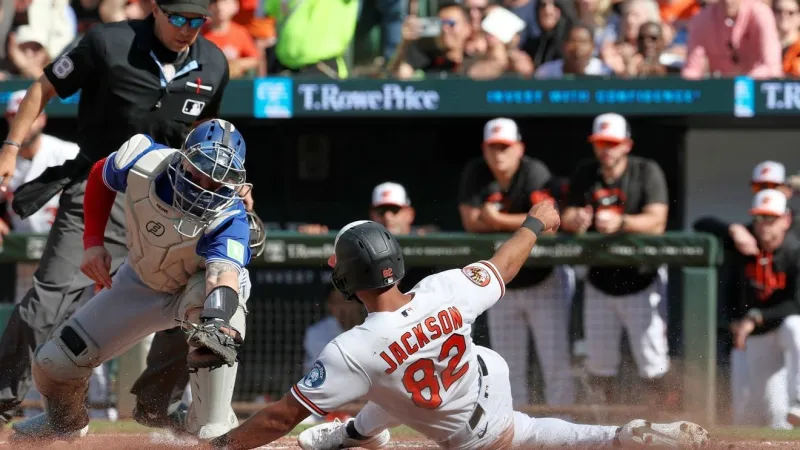 Orioles score 5 runs in 9th to beat the Blue Jays 6-5