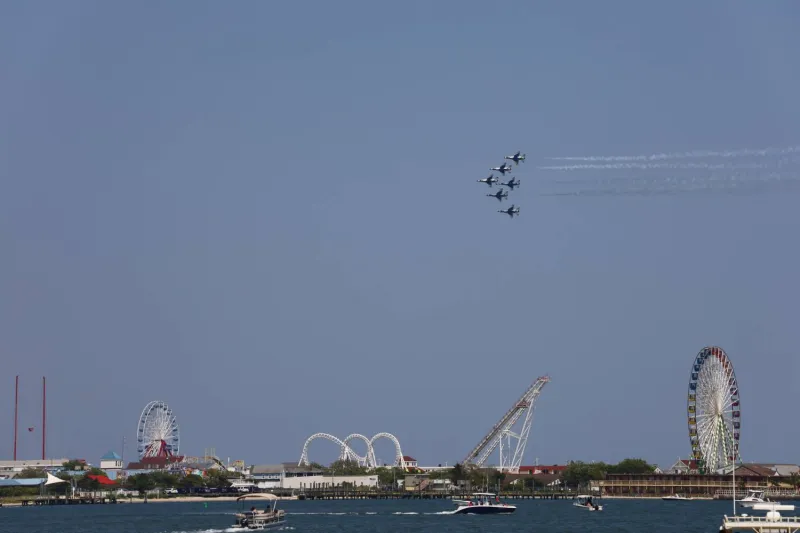 Navigating the OC Air Show: Your Guide to Traffic, Parking & Closures