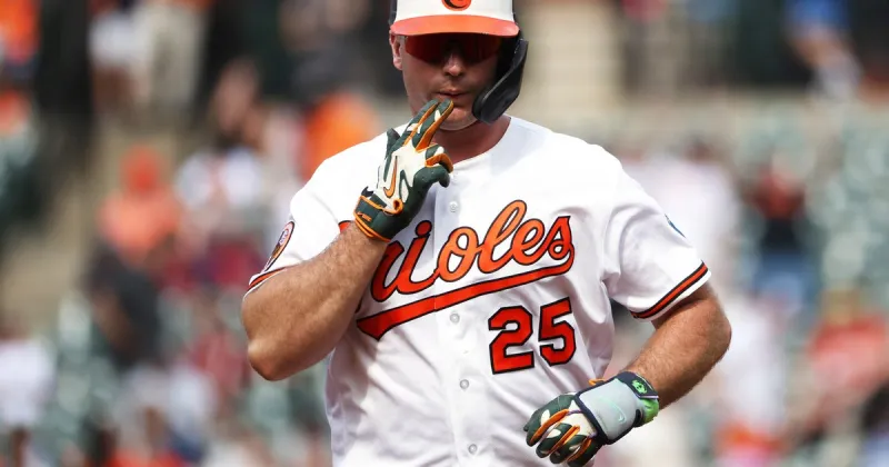 Padres homer 5 times, including twice in the first, in a 9-3 victory over the Orioles