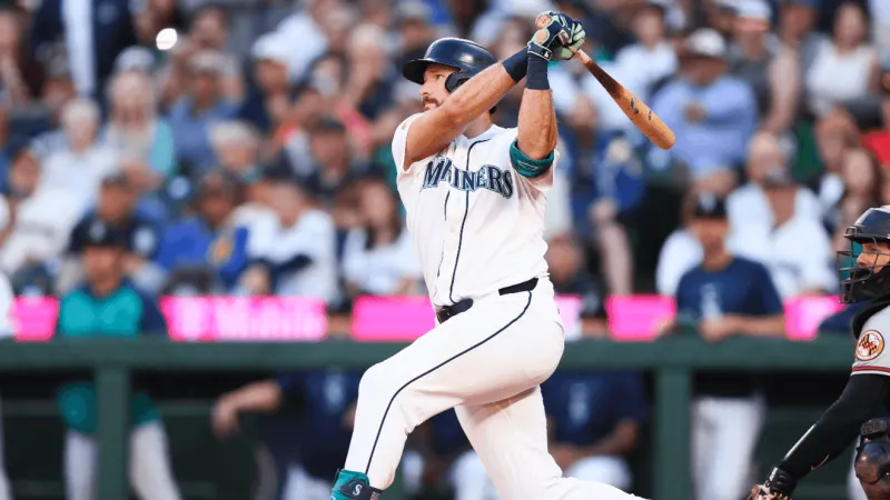 Cal Raleigh delivers decisive hit in return from injured list as Mariners top Orioles 3-1