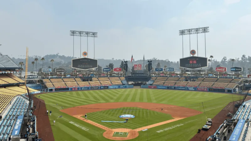 SUN: Orioles-Dodgers to play through smoke emergency in LA after nearby warehouse fire