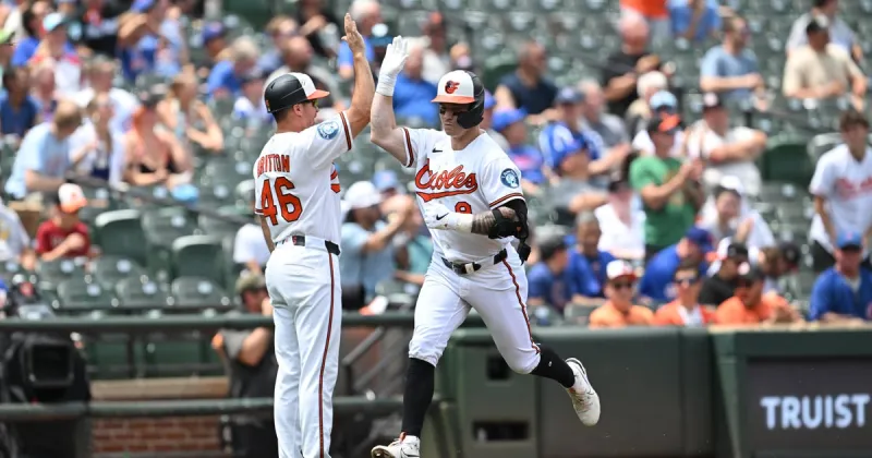Big hit in the 8th helps the Baltimore Orioles avoid a sweep, 3-2 over the Chicago Cubs