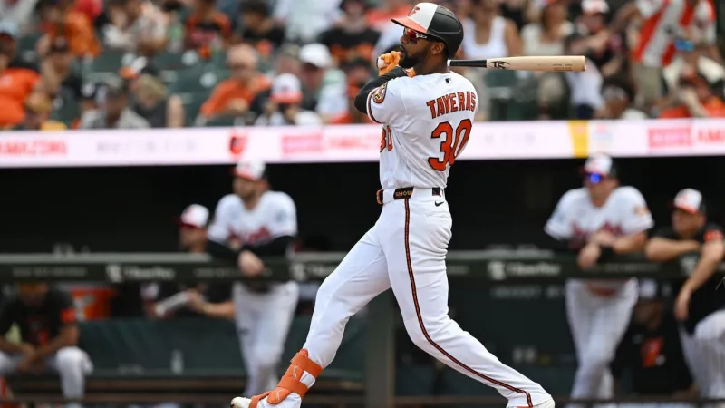 Taveras' homer, 3 RBIs carry the Orioles to an 8-2 win over the Royals for a 3-game sweep
