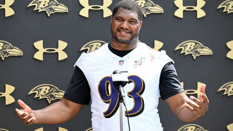 Ravens defensive line gets Campbell and Jenkins on the field for camp debuts