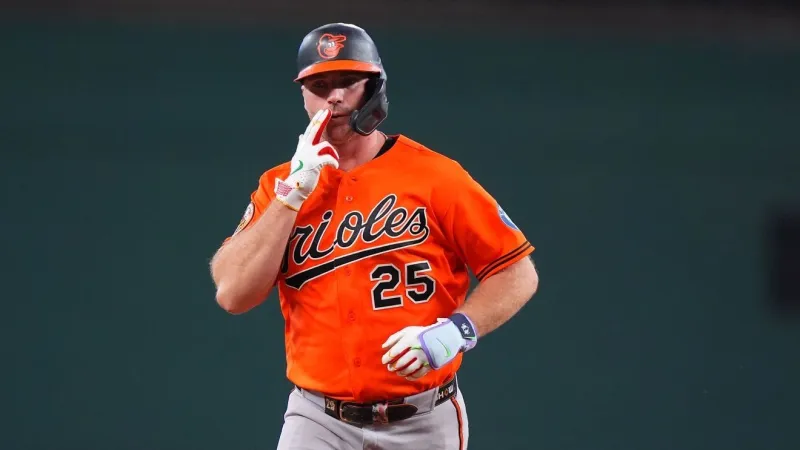 Pete Alonso has his first two-homer game with the Orioles in a 10-5 win over the Rangers