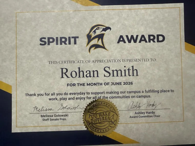 Rohan Smith Honored with Seahawk Spirit Award
