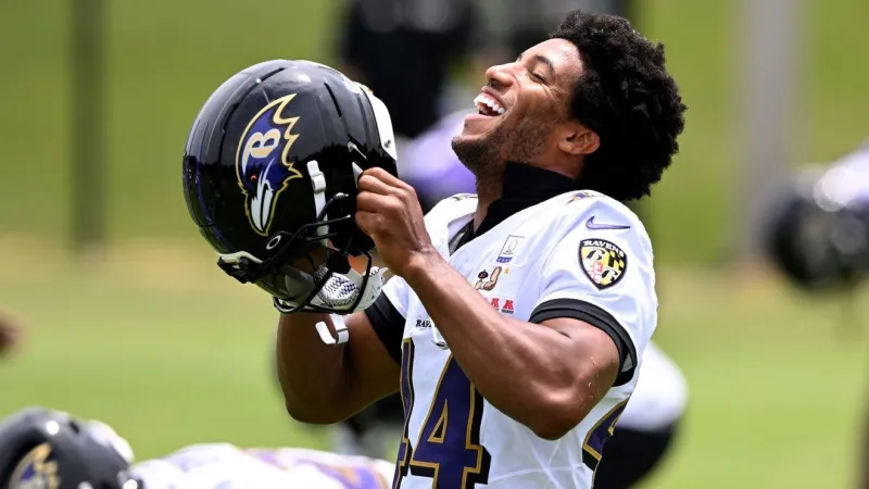 Ravens cornerback Marlon Humphrey leaves practice early (walked off)