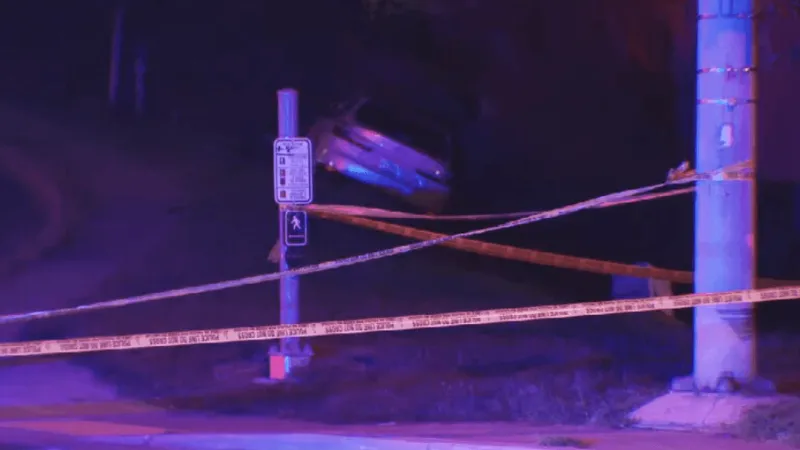 Mother dies, child hospitalized after being struck in Rockville crash