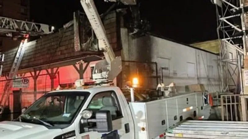 Silver Spring restaurant closes after rooftop fire traps 3 workers