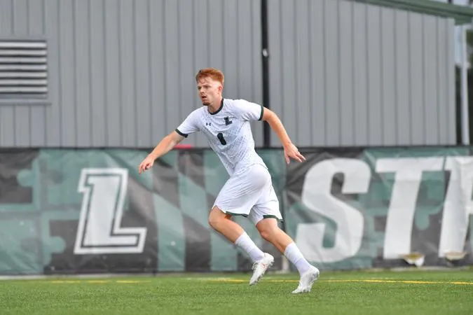 Men's Soccer Falls to NJIT on the Road
