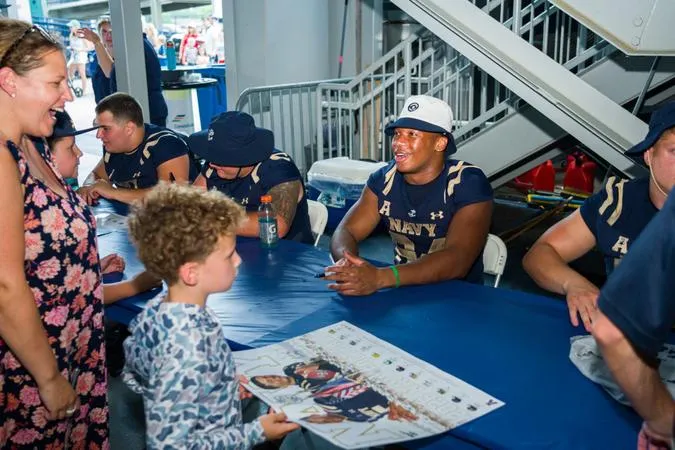Meet the Mid: Sophomore Tight End Jordan Colllins