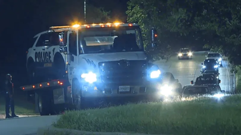 Attempted armed robbery sparks investigation on Sinclair Lane after suspect fires gun