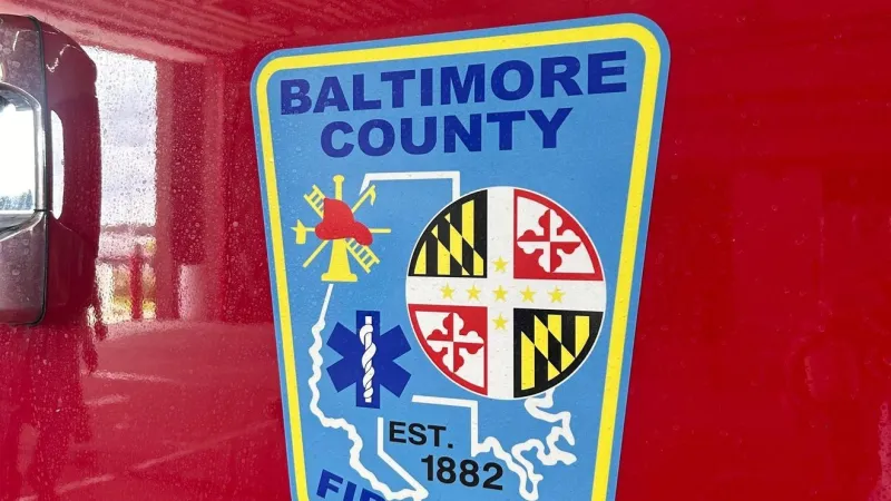 SUN: 12 people in van were trapped during 3-vehicle collision on I-695 Sunday morning