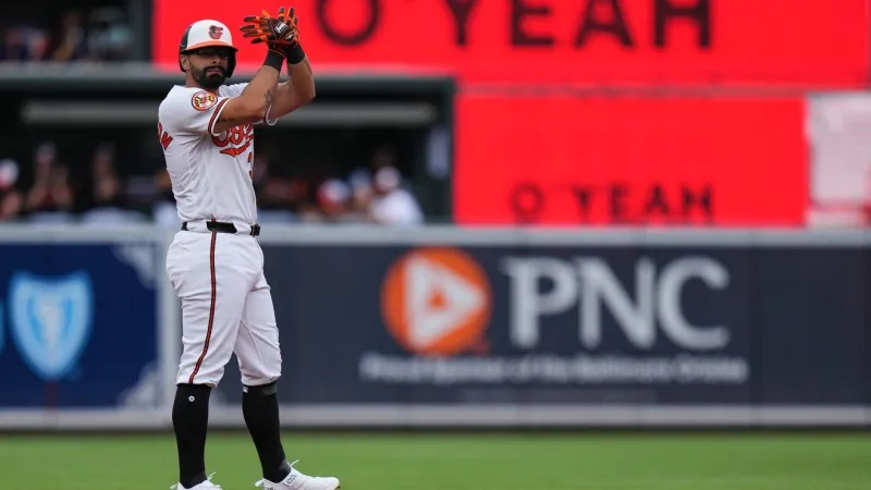 Aroldis Chapman earns 400th save, White HR helps Red Sox beat Orioles 3-1 for 4-game sweep