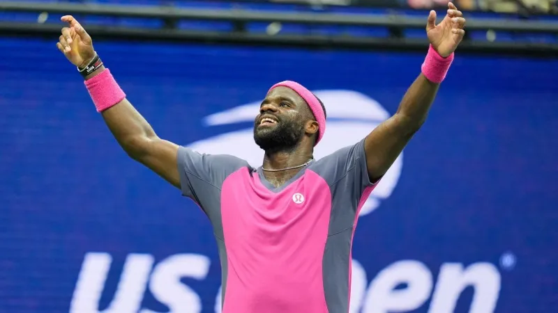Frances Tiafoe comes from 2 sets down to beat Michelsen and reach the US Open semifinals