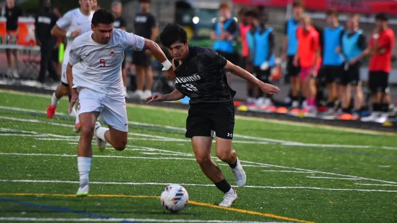 Davis, Stare Net Stunners in Leading Men's Soccer to Road Win Over Wheeling