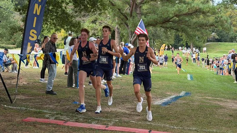 Men's Cross Country Cruises to Win at Cantello Invitational
