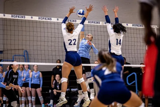 Blue Jays Fall to Ithaca, Carnegie Mellon at Bomber Invitational