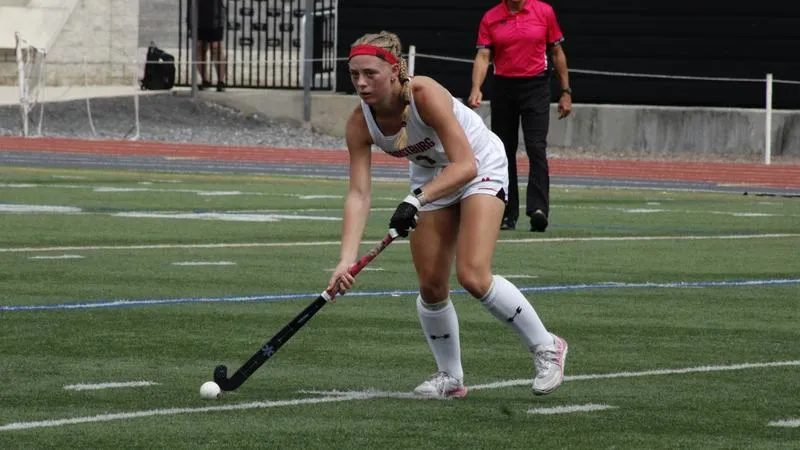Improved Second Half Not Enough in Field Hockey Loss to #3 Wolves