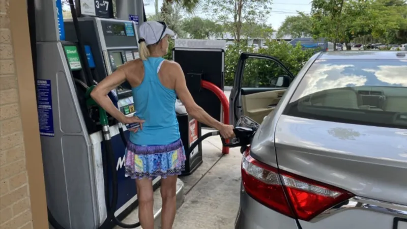Maryland congressman proposes suspending federal gas tax as prices soar