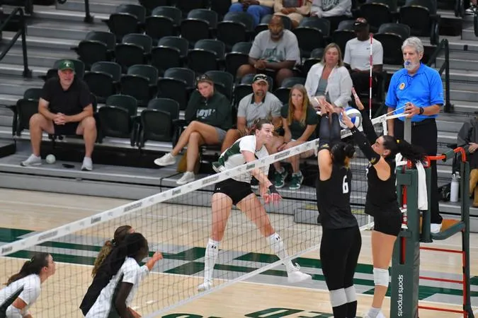 Black Knights Rally Late To Edge Volleyball