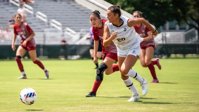Boston University Nets Late Goal to Edge Navy, 2-1 in PL Opener