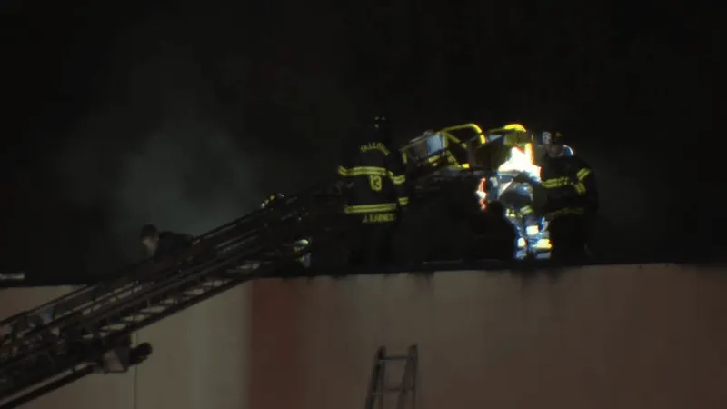 Crews battle fire at Jarrettsville Furniture, shutting down MD-165