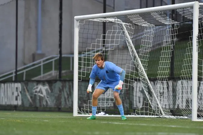 Hofstra's Two First Half Goals Lead Them Over Men's Soccer