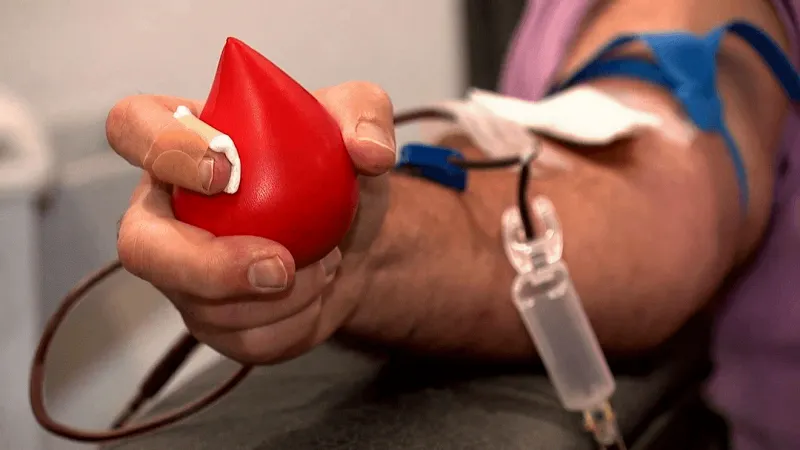 Give blood by Oct. 18, get a $15 e-gift card from the Red Cross