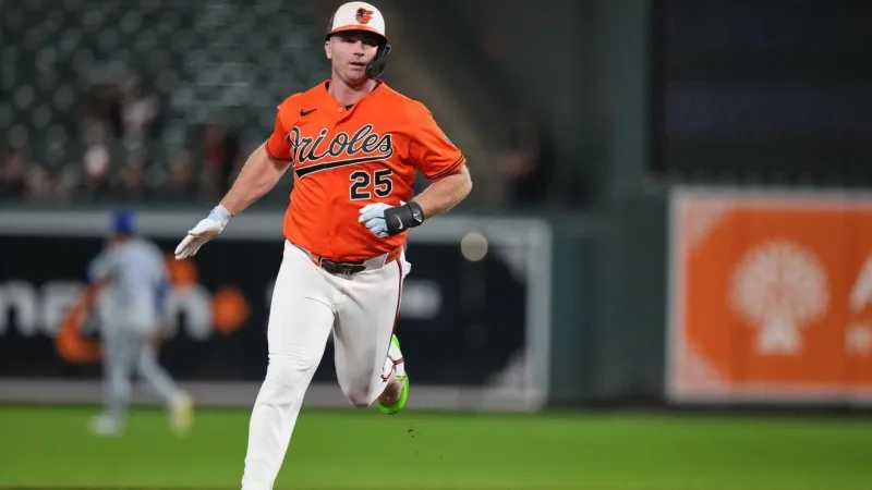 Alonso homers twice to reach 40 on season, helps Orioles rally to 4-3 win over Toronto