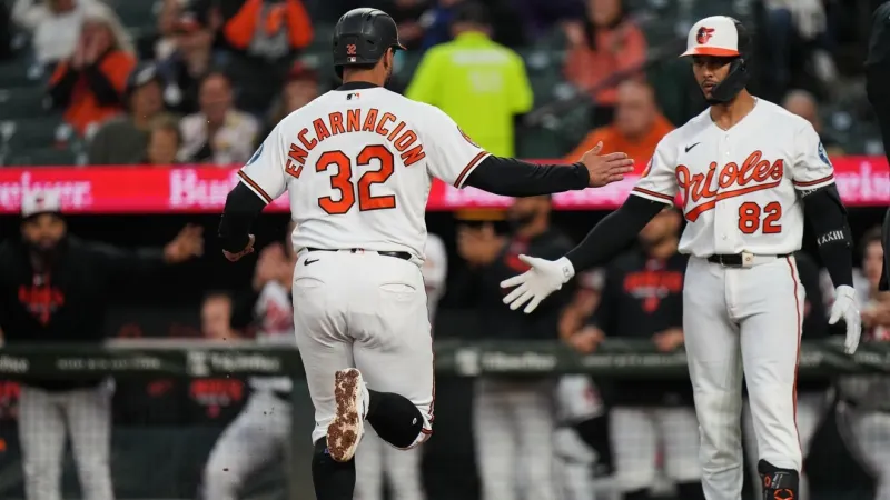 Orioles sweep doubleheader against Blue Jays to stave off elimination -- for now
