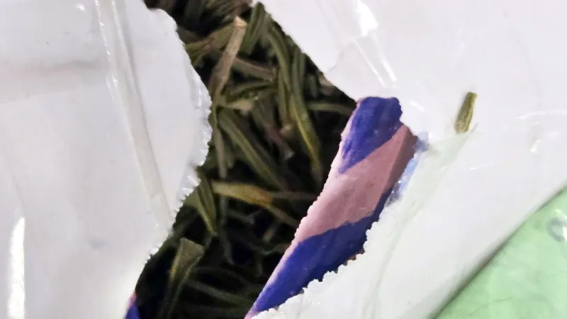 NYC man charged after 65 pounds of khat seized at Dulles airport