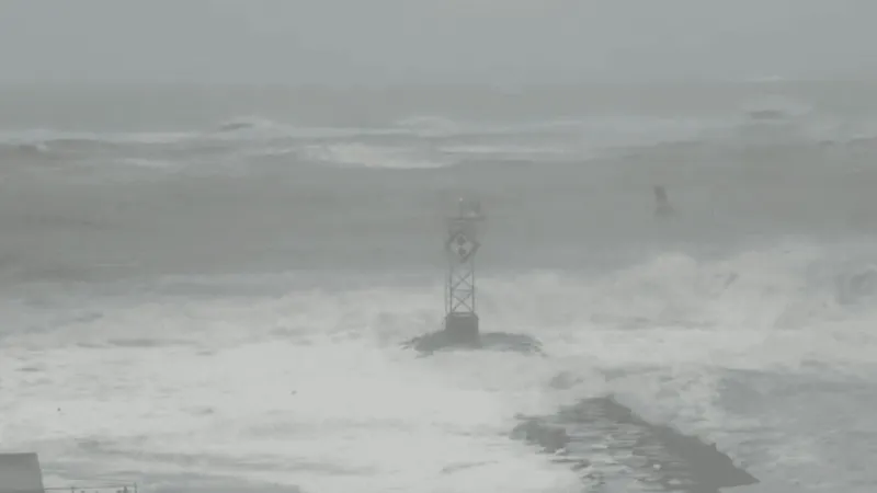 Ocean City warns of flooding, high winds as high tides prompt road closures