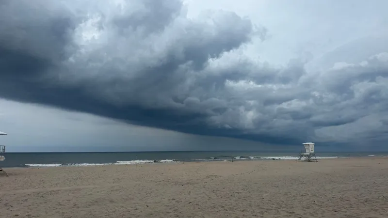 SUN: Ocean City closes the ocean as rough weather hits resort