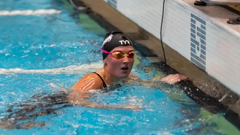 Addie Scott Named First CAA Women's Swimmer of the Week of the New Season