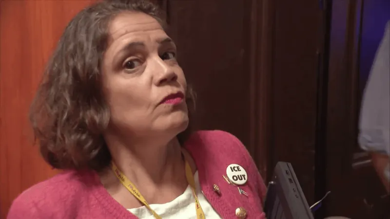 Baltimore fire-scene dispute puts councilwoman's role under scrutiny