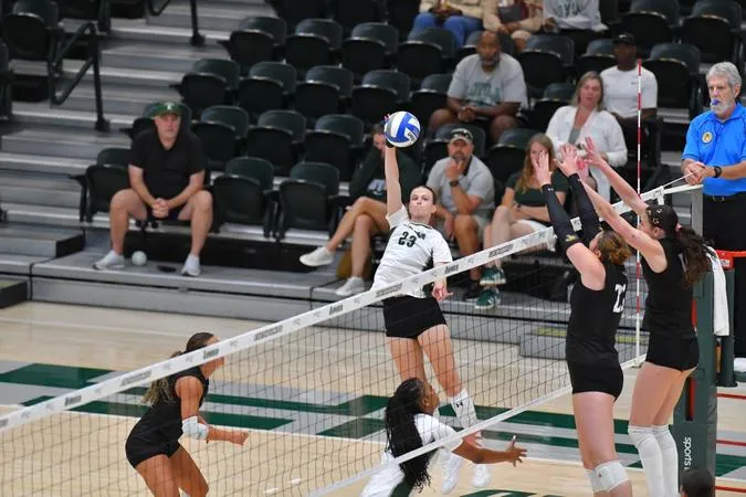 American Escapes Volleyball For Win
